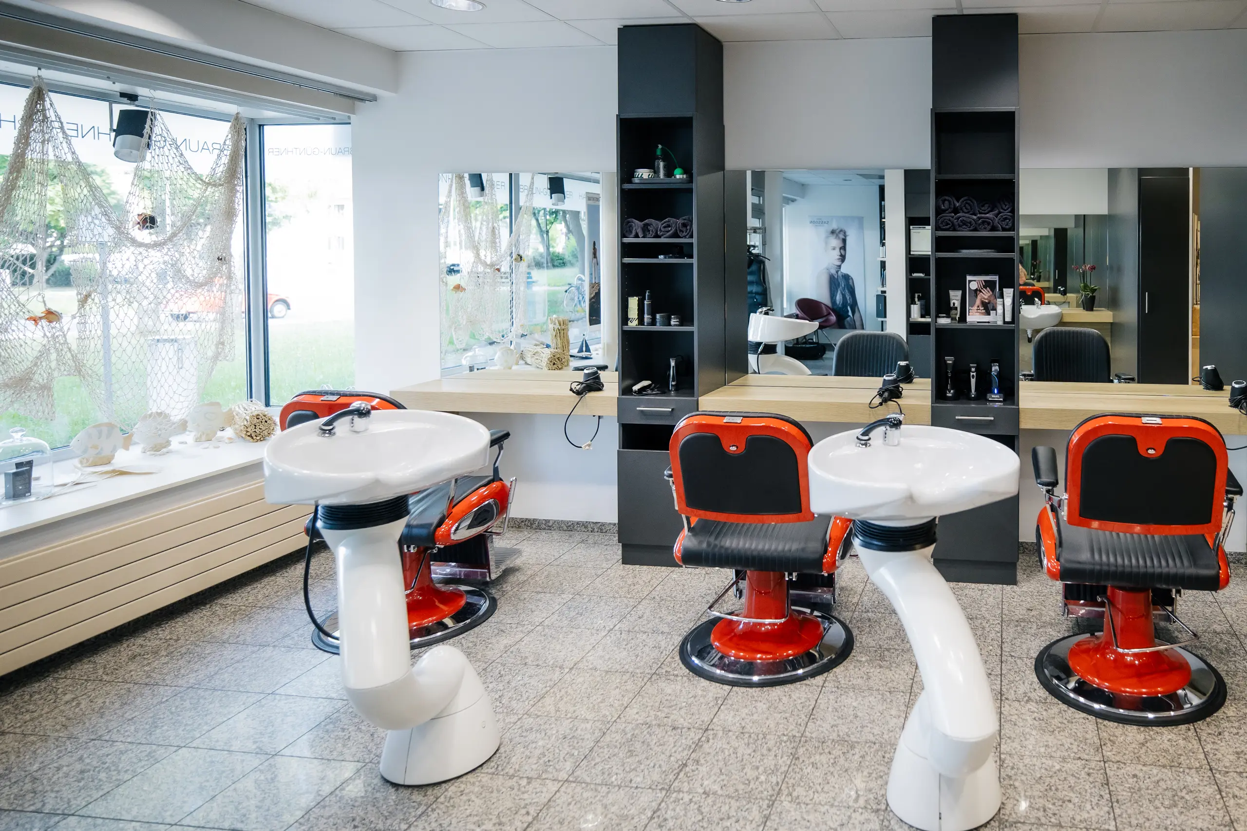 Braun Günthner Haare Schönheit Barber Friseur Böblingen Salon 11