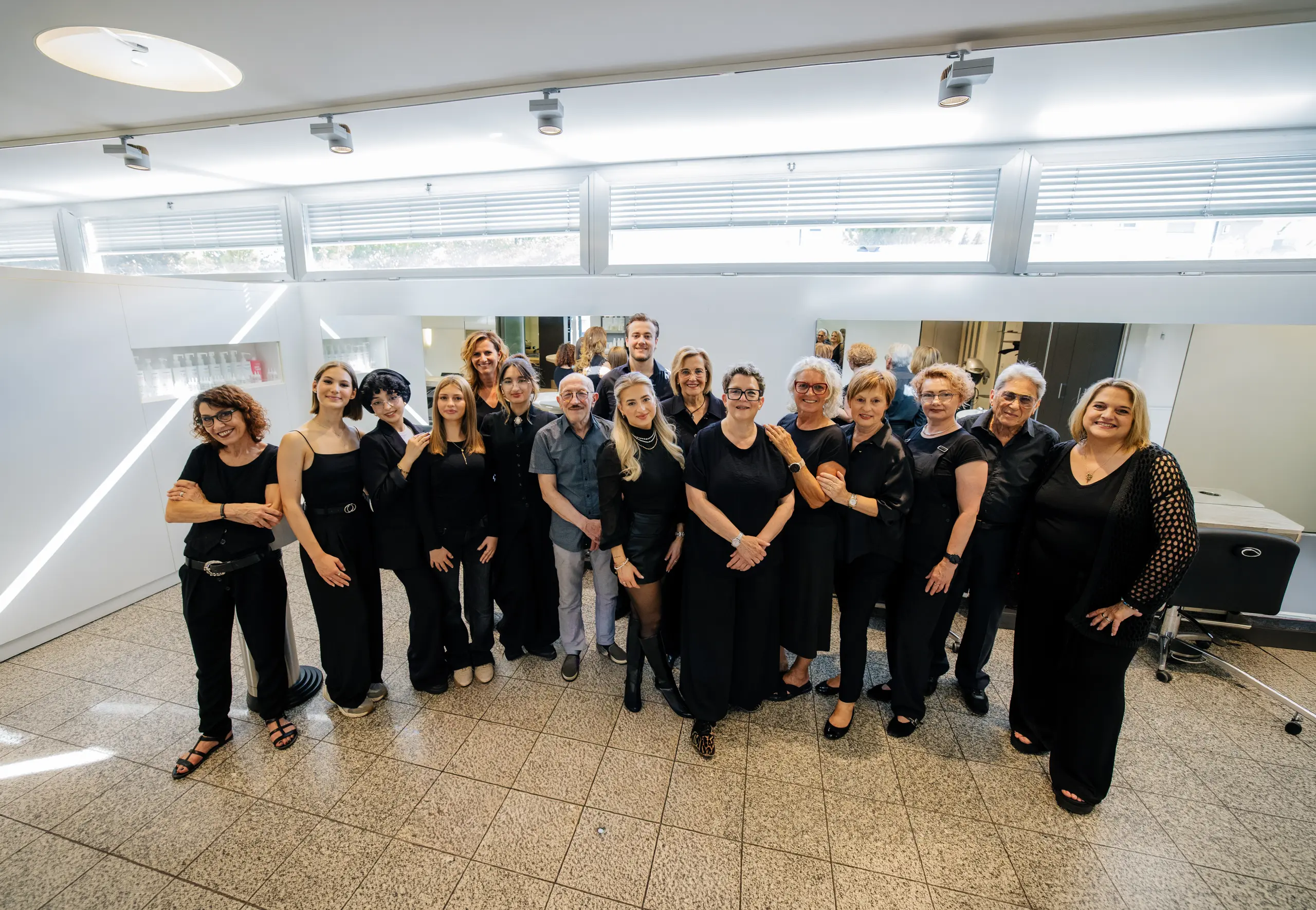 Braun Günthner Haare Schönheit Barber Friseur Böblingen Team 03 2